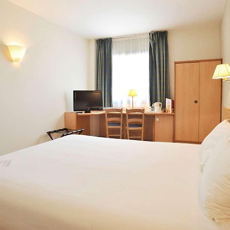 Travelodge Murcia Bagian luar foto